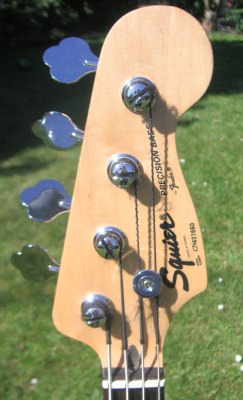 Fender Squier Precision Bass headstock